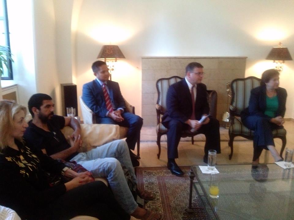  Participation in conversational meeting with the US consulate in Jerusalem