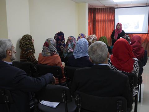  AlQuds Open university students presented a seminar in partnership with ADWAR Association entitled (phenomenon’s in Hebron province)