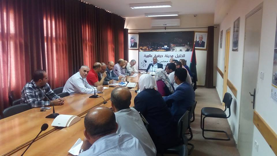  Roles for Social Change Association participation in the local council for employment and training meeting to Hebron Governorate, and that is for discussing the declaration about the training and continuing professional education program within projects of Europe project for entrepreneurs