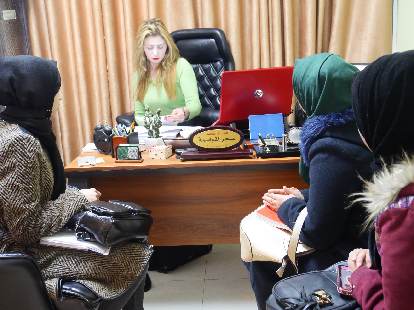  The general director of Roles for Social Change Association-ADWAR, Sahar Alkawasmeh, hosted Hebron University’s students in order to help students in preparing academic report on CEDAW