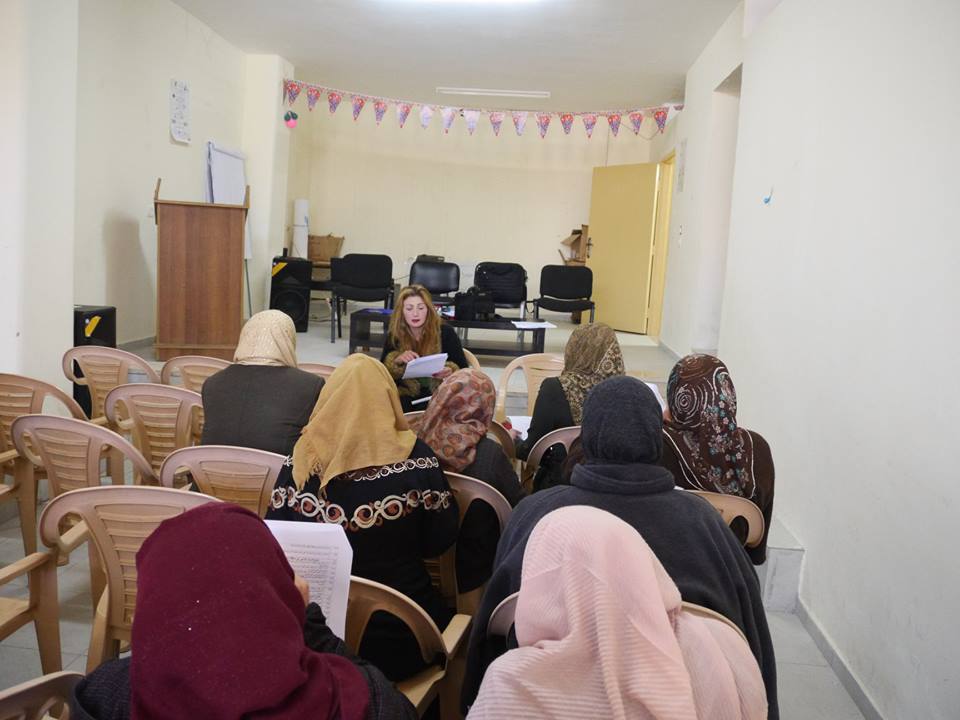  ADWAR implemented a meeting with women from old city to recognize women’s conditions and hardships that had to do with water and sewage problems. As well, preparing a report to highlight the effects, especially its effects on Gender.