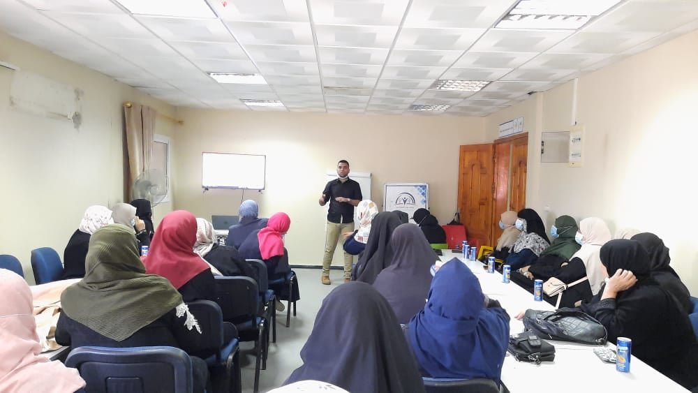  Public awareness meetings in Gaza about  digital tools importance  in municipal services